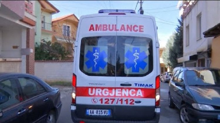Rrëzohet për vdekje 68-vjeçarja shqiptare, po pastronte dritaret