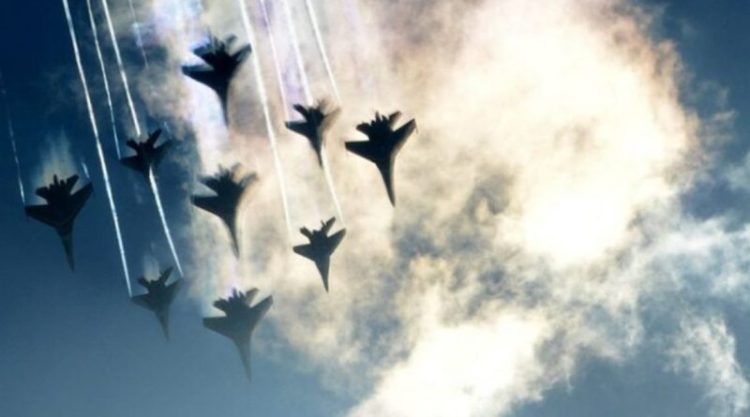 Ukrainasit kishin patur rastin të shkatërrojnë aeroplanët më të mirë luftarakë rusë por SHBA …