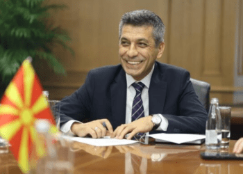 Mexhiti thotë se pushteti i tij dje intervenoi që udhëtimi i presidentes Osmani të realizohet pa shqetësime