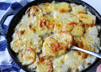 Patate me djathë  të pjekura në furrë, shije perfekte