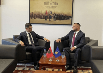 Ministri Maqedonci pret në takim homologun e tij shqiptar (Foto)