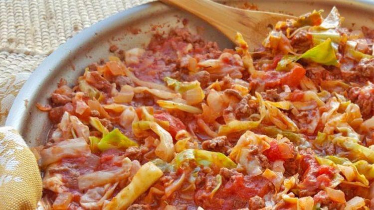 Tavë me lakër të bardhë dhe oriz, shije e përsosur