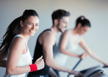 Sipas ekspertëve: Ushtrimet fizike ju bëjnë më të lumtur se sa paratë