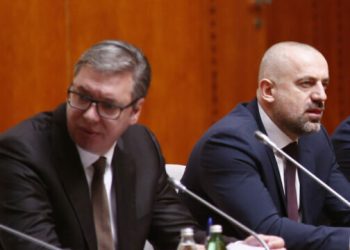 Trajkoviq: Vuçiq e ka pranuar kushtin e Macronit për vizitë, po përgatitet arrestimi i Milan Radoiçiqit