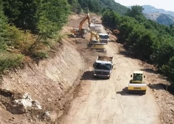 Abdixhiku krenohet me rregullimin e rrugës për në bjeshkët e Moknës