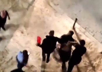 Sulmuan policët, arrestohen 4 të rinj serb në Mitrovicë Veriore