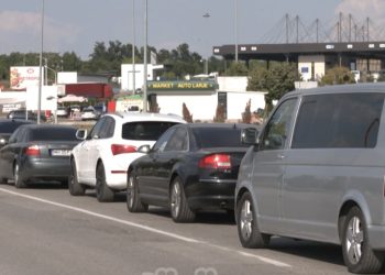 QKMK thirrje mërgimtarëve: Shmangni udhëtimet në pikë-kalimet kufitare me Serbinë