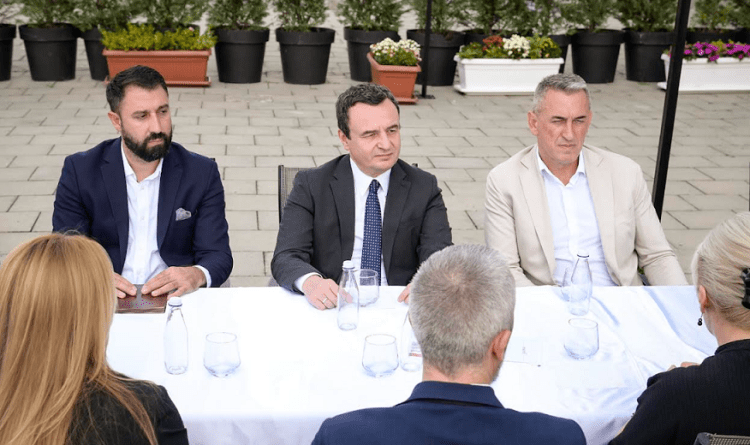 Mëngjesi i sotëm në Ballkonin e Hapur të Kurtit nisi me drejtuesit e komunës së Mitrovicës së Veriut