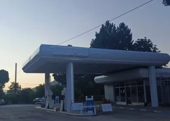 Veda 3 dhe Lab Oil janë qiramarrës të pompave të benzinës në veri të Kosovës