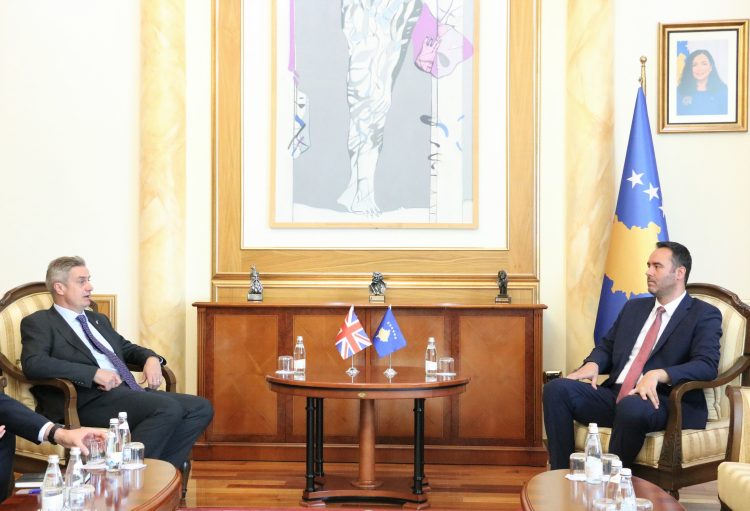 Kosovës i premtohet vazhdimi i mbështetjes nga Britania e Madhe