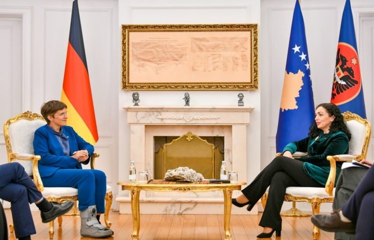 Osmani kërkon heqjen e masave të BE-së ndaj Kosovës