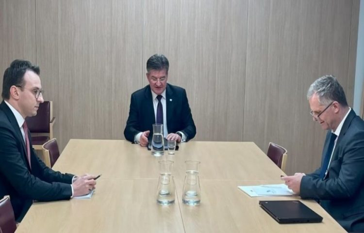 BE konfirmon, takimin e së martës mes kryenegociatorëve në Bruksel