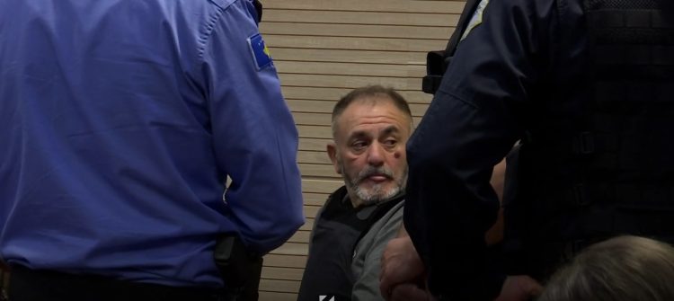Krimet e luftës: Ish-milici identifikohet nga puçrra