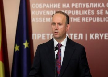 Dështon interpelanca e thirrur për shkarkimin e Afrim Gashit
