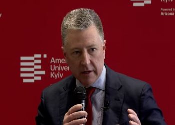 Volker: Perëndimi forcon Vuçiqin, teksa minon të tjerët në Ballkan