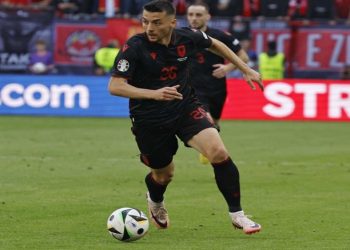Hoxha fton tifozët të jenë në numër sa më të madh në ‘Air Albania’r