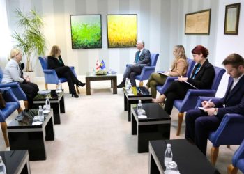 Bislimi flet për dialogun me ambasadoren jorezidente të Kanadasë