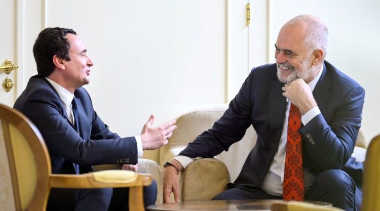 Kryeministria i demanton mediat në Shqipëri në lidhje me komunikimin me liderët e shteti shqiptar