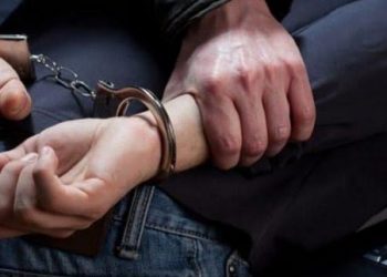 Leposaviq: Burri në gjendje të dehur, kanos një grua – arrestohet