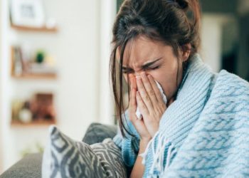 Gabimet që bëni kur sëmureni me grip