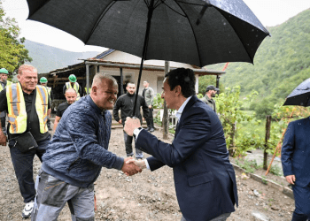 Vendoset gurthemeli i shtëpive në Bistricë dhe Cerajë