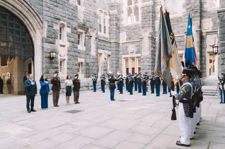 Presidentja Osmani pritet me nderime ushtarake në West Point