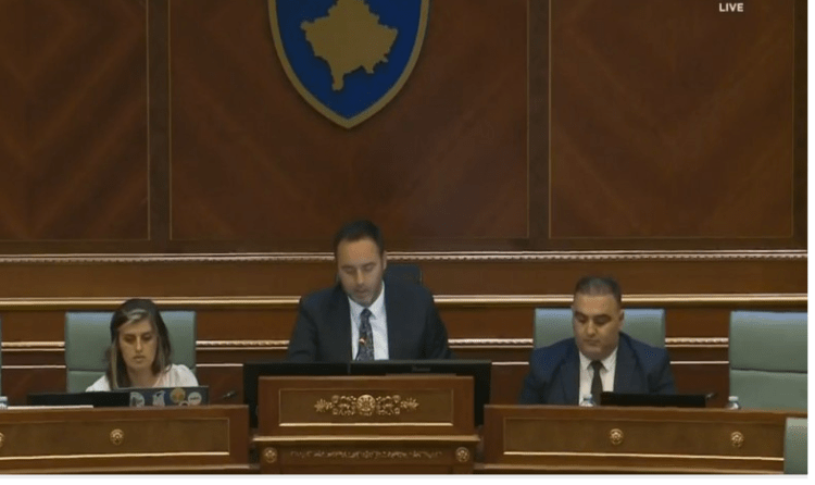 Përfundon seanca e Kuvendit, nuk ka kuorum për votimin e Projektligjeve