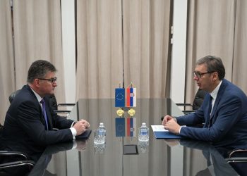 Lajçak thotë se me Vuçiqin biseduan për zbatimin e Marrëveshjes së Ohrit