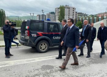 Lajçak: Ura e Ibrit duhet të hapet në momentin e  duhur e në koordinim me aleatët e Kosovës