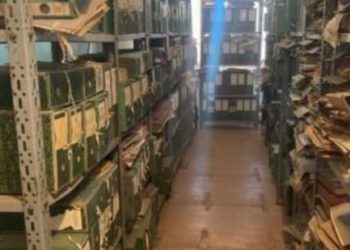 Policia e dorëzoi në Agjencinë e Arkivave materialin që e gjeti në komunat ilegale