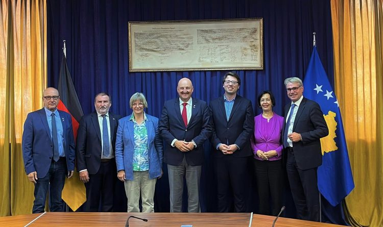 Ministri Murati takon deputetët gjermanë, flasin për fushën e punësimit