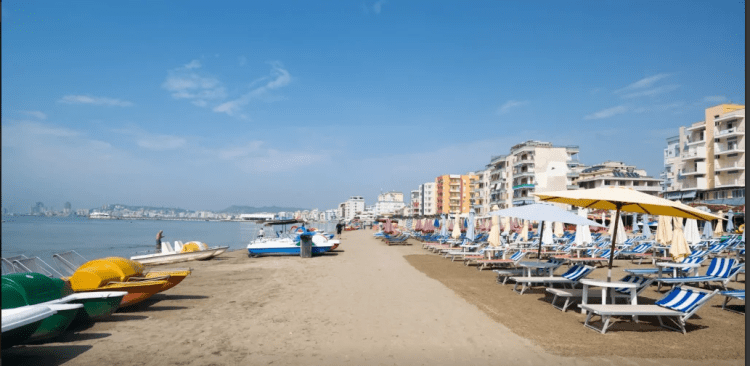 ‘Metro’: Plazhi i Durrësit kryeson mes destinacioneve evropiane të këtij viti