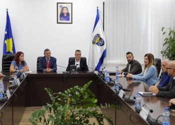 UNDP e pajis policinë me mjete të specializuara për zbulimin dhe konfiskimin armëve ilegale