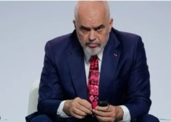Pasoja e parë negative e shtetit bektashian alla Vatikan