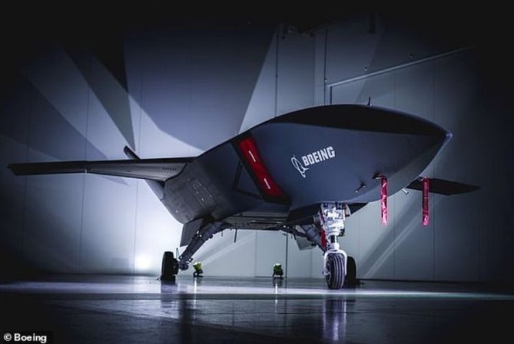 Bombarduesi bërthamor i komanduar nga inteligjenca artificiale