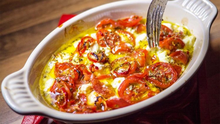 Fërgesë e ngrohtë me gjizë e hudhra, shije e përsosur