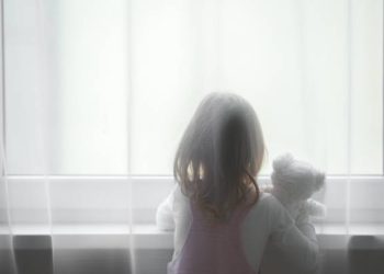 Arabia dhe Kosova nënshkruajnë marrëveshje për të ndihmuar jetimët