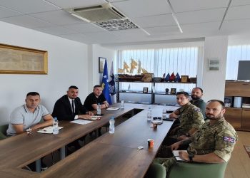Task forca britanike e KFOR-it viziton Shërbimin Korrektues të Kosovës