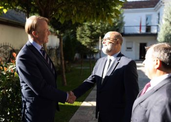 Ambasadori Malaj e pret homologun nga BE-ja: Avancimi i dialogut Kosovë-Serbi të vazhdojë pa vonesa