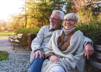 Studim: Të qenit i lumtur mund të ulë rrezikun e sulmit në zemër dhe në tru