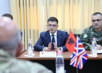 Ministri Vengu mirëpret vendimin e NATO-s për shtimin e trupave të Shqipërisë në Kosovë
