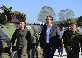 Vuçiqi nënshkruan marrëveshjen për rikthimin e shërbimit të detyrueshëm ushtarak