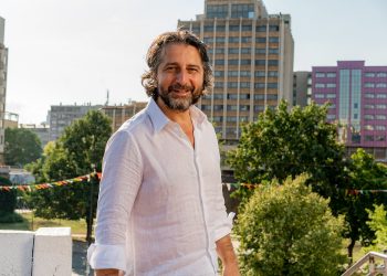 Kolonat në Prishtinë kthehen në `makth` për qytetarët (VIDEO)