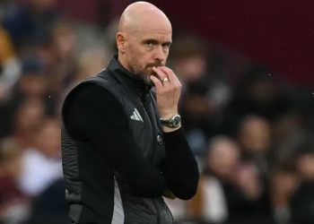 Zyrtare: Shkarkohet Erik ten Hag