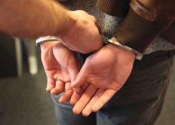 Rrahu familjarët dhe sulmoi policët, arrestohet burri në Ferizaj