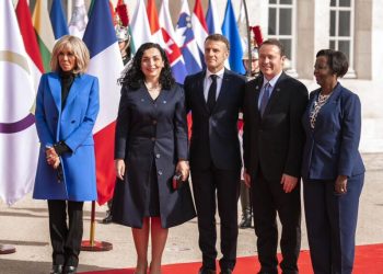 Osmani takohet me Macron: Kosova mbetet gjithnjë e përkushtuar për bashkëpunim me ndërkombëtarët