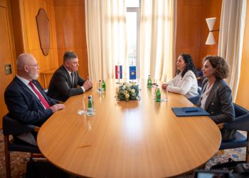 Presidentja Osmani takon homologun kroat, Milanoviq