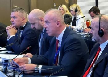 Tendencat e Serbisë për të cenuar sovranitetin e Kosovës përmes ligjit për juridiksion, Qorrolli përplaset me ministren serbe në konferencën BE-Ballkan në Budva