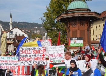 Sarajevë, qindra qytetarë marshojnë në mbështetje për Palestinën