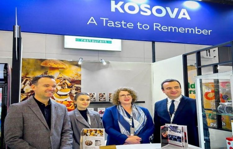 Kurti viziton kompanitë kosovare në panairin ‘Sial 2024’ në Paris